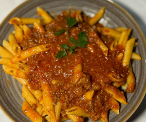 pasta with meat sauce